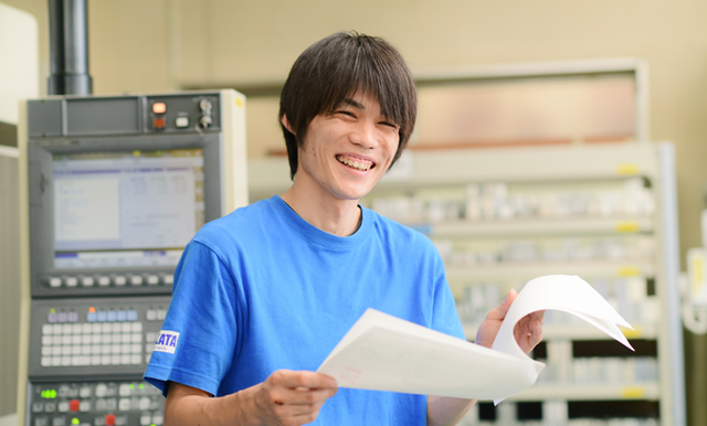製造管理課・5軸マシニング担当